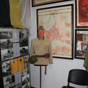 Манекен с обмундированием красноармейца 1941-1942 гг.